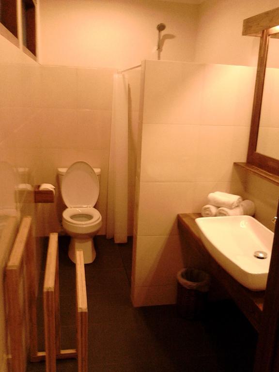 Jepara Marina Beach Bungalows Room photo